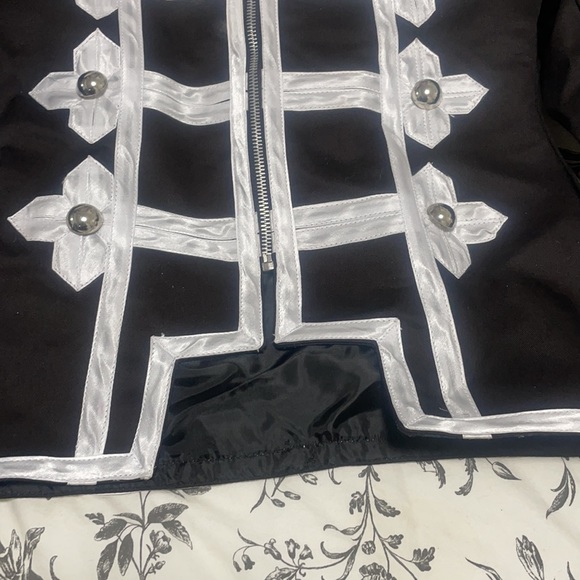 Tap jacket - Picture 3 of 4